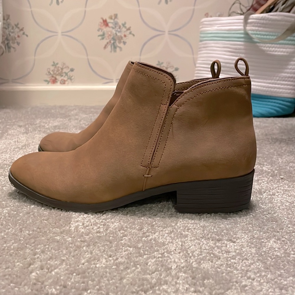 Sun + Stone Chelsea Boots